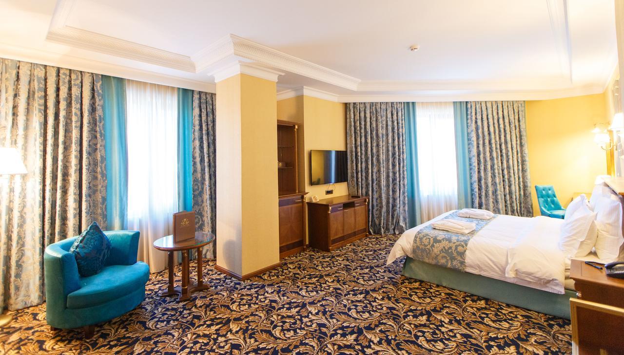 Sultan Palace Hotel Atyraū Exterior foto
